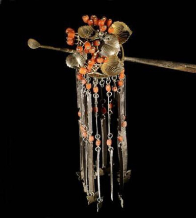 一支古簪绾青丝