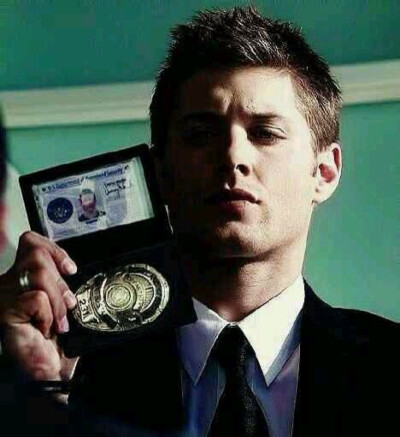 Jensen Ackles,Dean