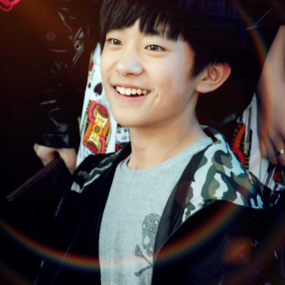 #TFBOYS# 易烊千璽# #TFBOYS易烊千璽# 易烊千璽小太陽