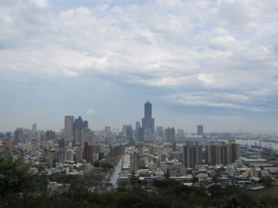 高雄，雨后