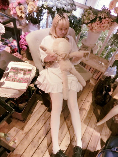 zrvikki 原宿feng 童话 花 兔子