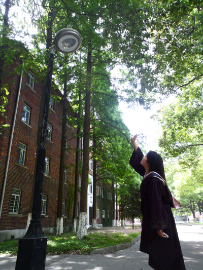 你好，再见。苏大