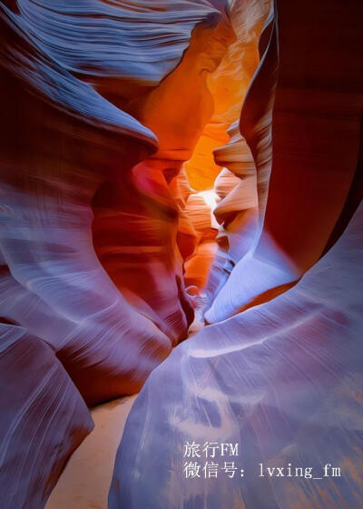 Antelope Canyon（羚羊峡谷）美国 更多精彩推荐，尽在---旅行FM http://lvxing.fm/