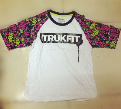 日本潮牌#TRUKFIT#印花短袖