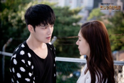 #金在中##韩剧triangle# 官网更新