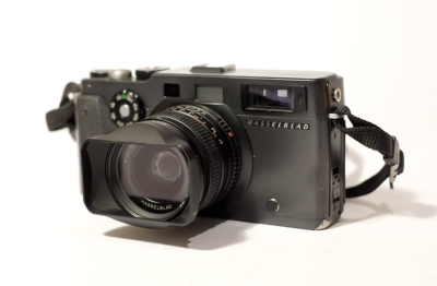 哈苏XPan（Hasselblad XPan）是一款宽幅相机，由哈苏和富士共同开发，于1998年上市。
