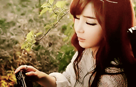 2NE1 朴春 PARK BOM