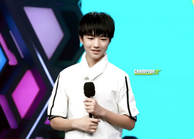 #王俊凯##TFBOYS王俊凯#快本 这个想叫蝈蝈了