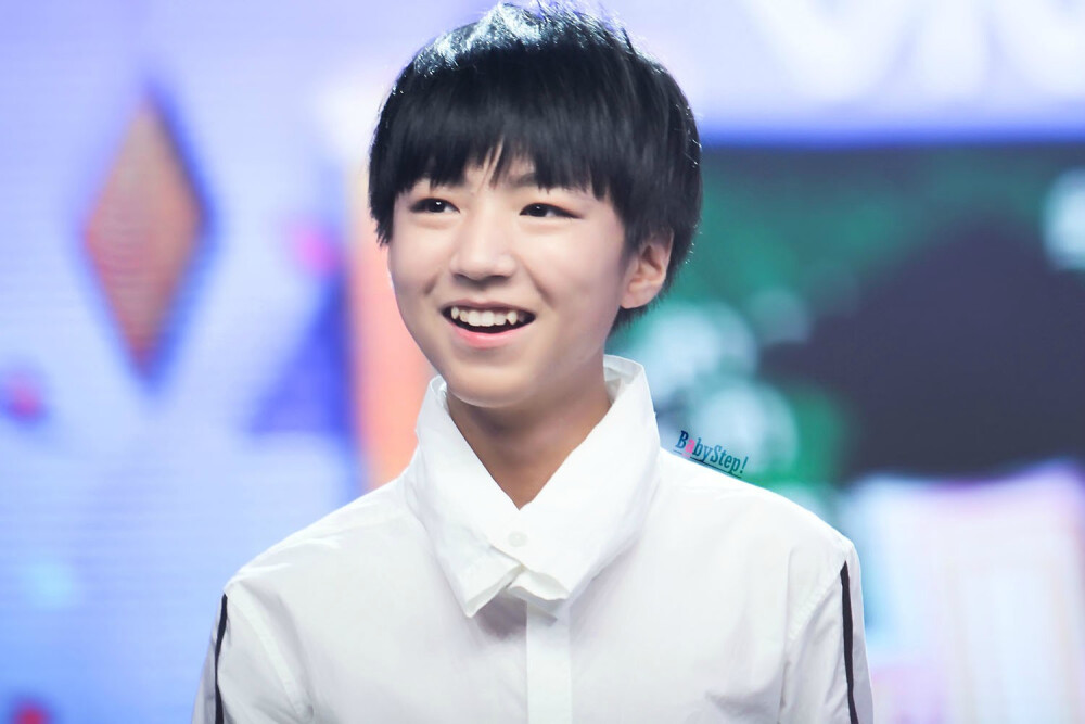 #王俊凯# TFBOYS队长王俊凯 图出处见LOGO