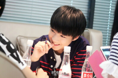 #王俊凯# TFBOYS队长王俊凯 图出处见LOGO