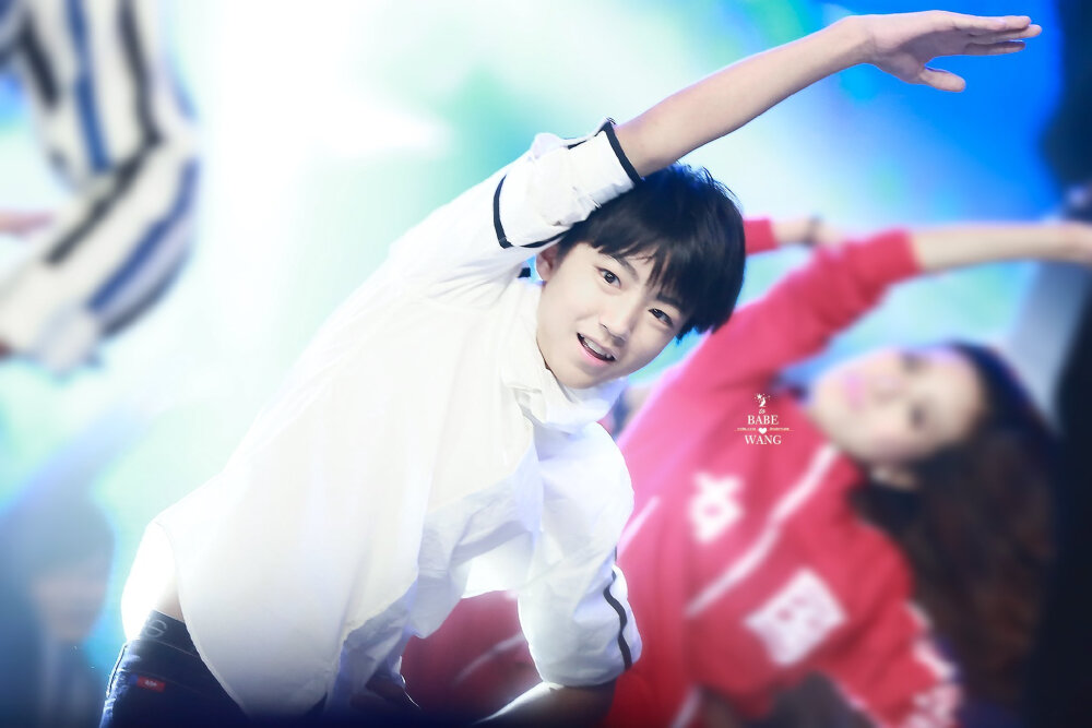 #王俊凯# TFBOYS队长王俊凯 图出处见LOGO