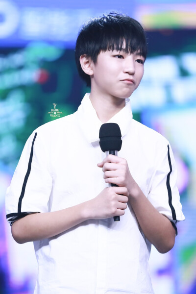 #王俊凯# TFBOYS队长王俊凯 图出处见LOGO