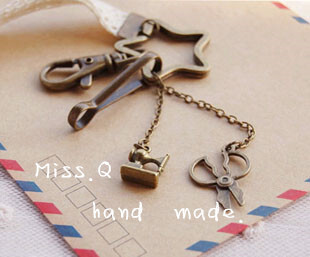 可爱 钥匙扣~ http://item.taobao.com/item.htm?spm=a1z10.1.w4004-7487608876.32.Auk6kF&amp;amp;id=39521549177