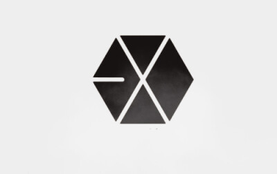 EXO 出道至今logo