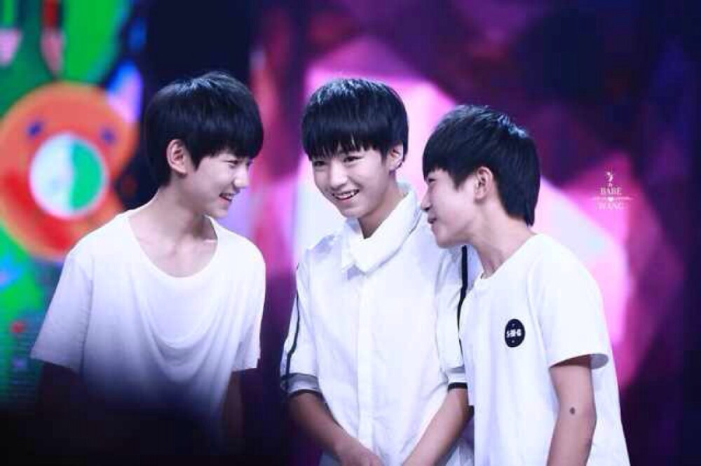  TFBOYS 王俊凯 王源 易烊千玺