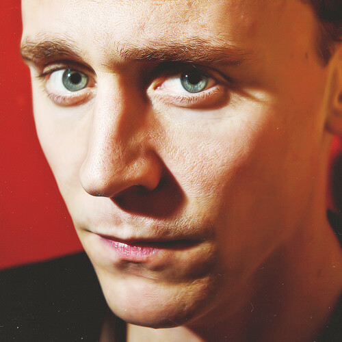 Tom Hiddleston