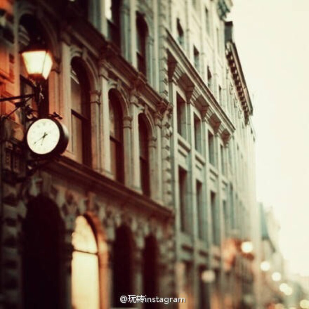 人生有无数条路，看你如何选择。