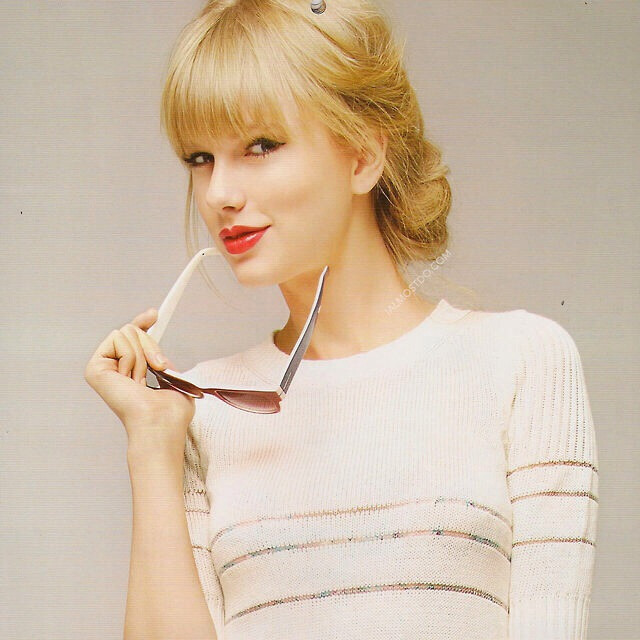 TAYLOR SWIFT 官方2015 Taylor Swift Mini-Calendar 图