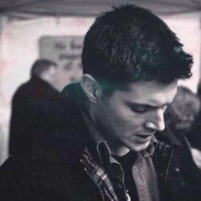 Jensen Ackles,Dean