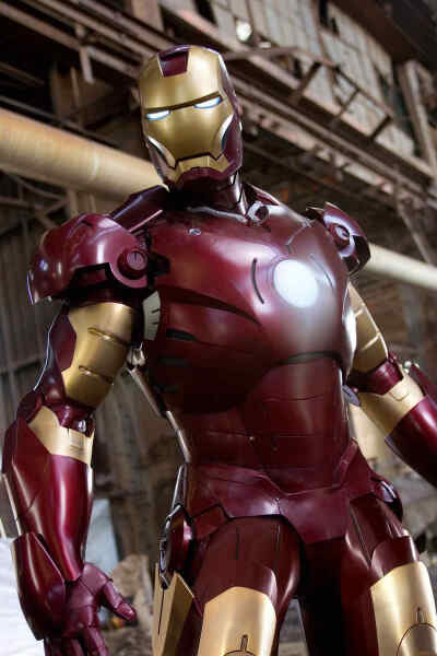 钢铁侠 Iron Man (2008) 导演: 乔恩·费儒。