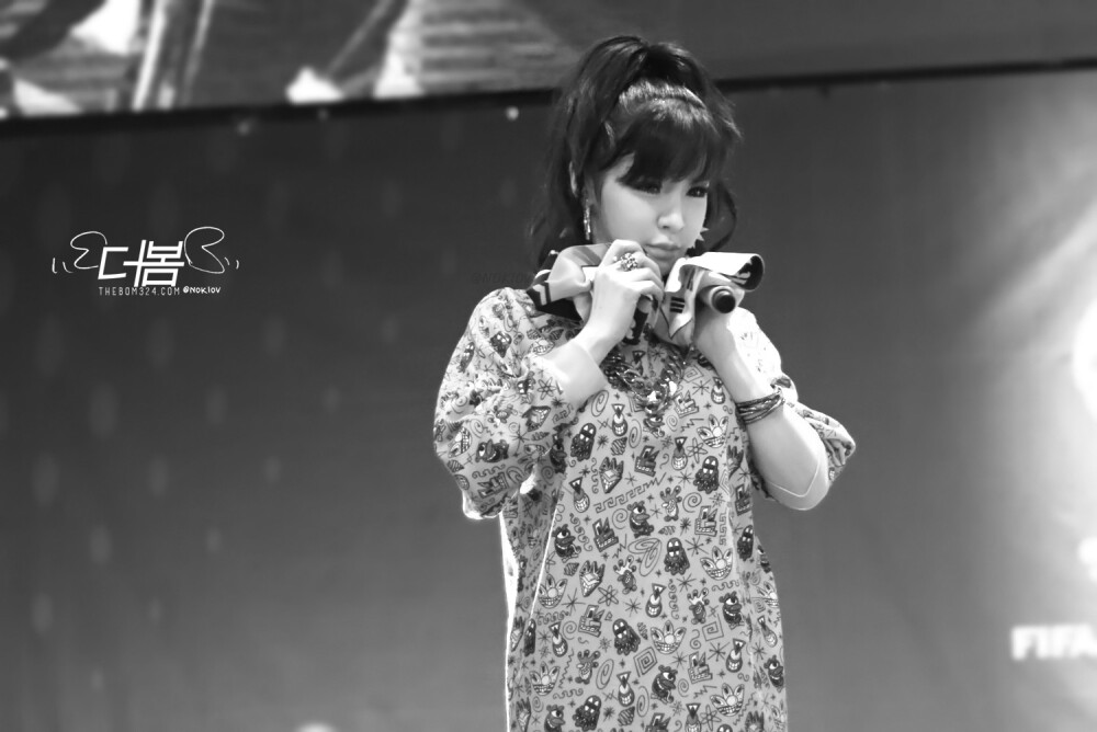 朴春 2NE1 PARK BOM