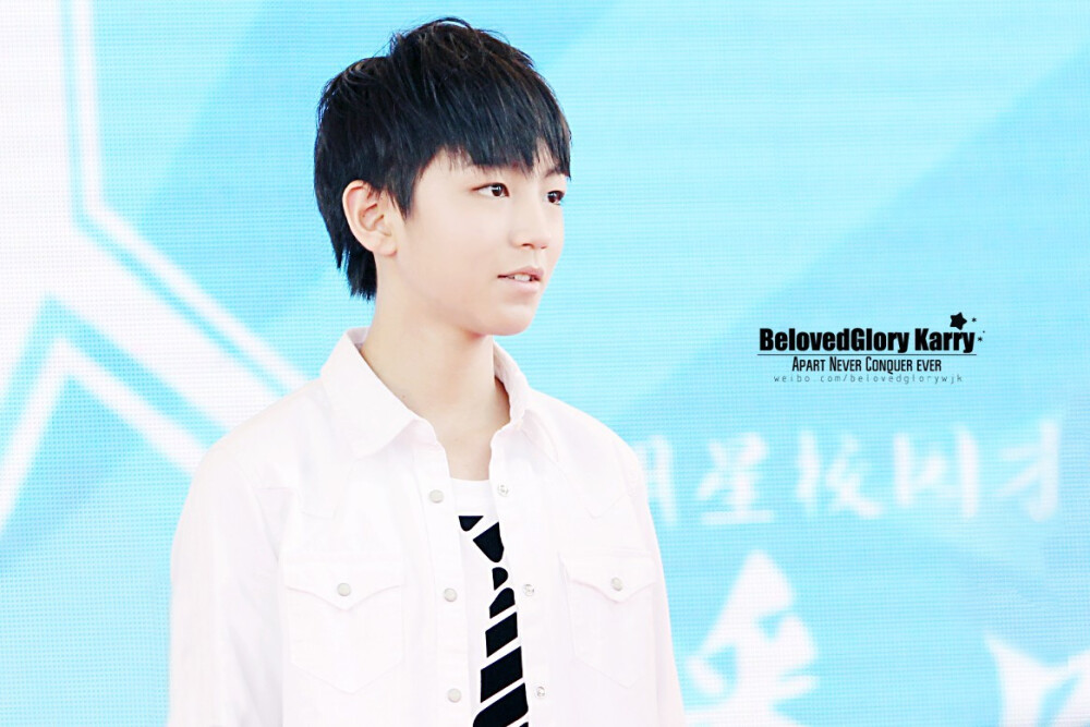 #王俊凱##TFBOYS王俊凱#140627超級(jí)小達(dá)人開幕 圖片by@BelovedGloryWJK榮光