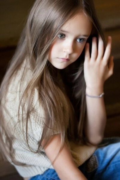 应该会是个美人胚子吧～