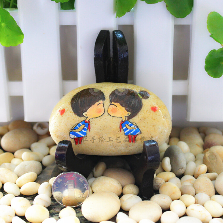 手绘石头画情侣互送创意礼品