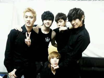 MBLAQ。