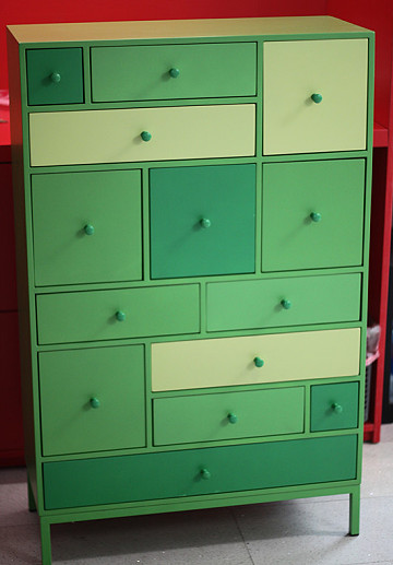 迷城绿色斗柜、收纳柜。