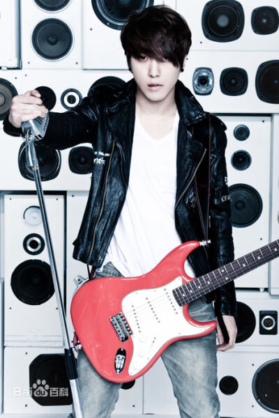 cnblue郑容和