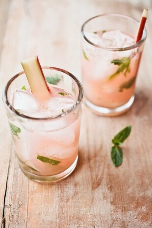 Rhubarb Mint Strawberry Crush