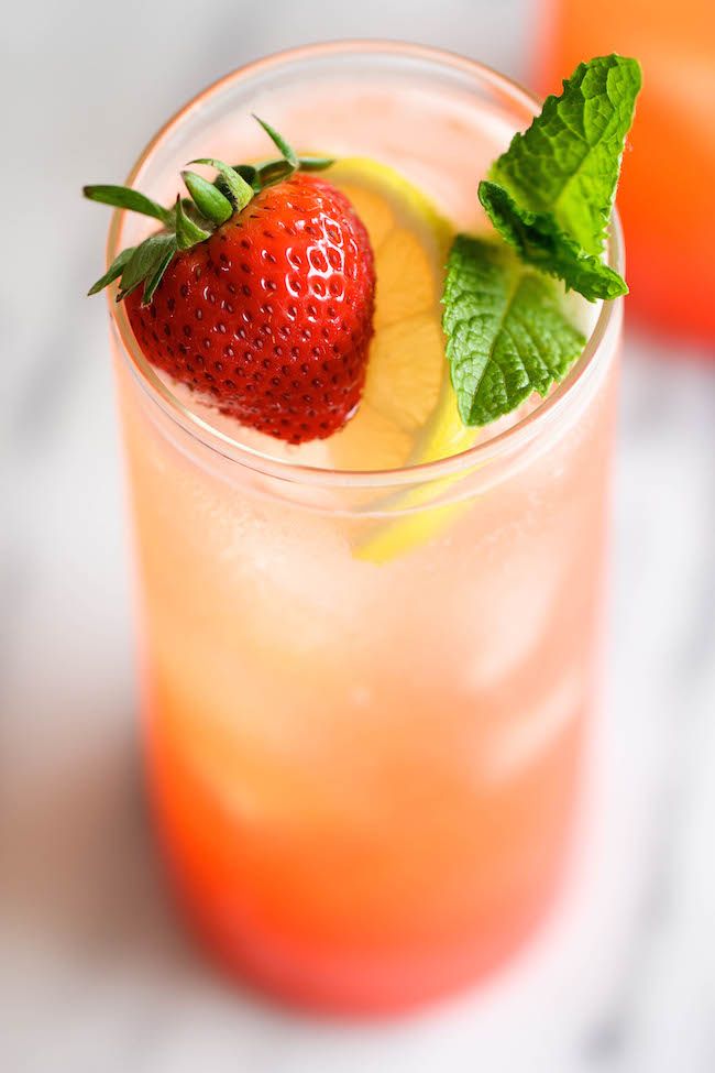 Sparkling Strawberry Lemonade