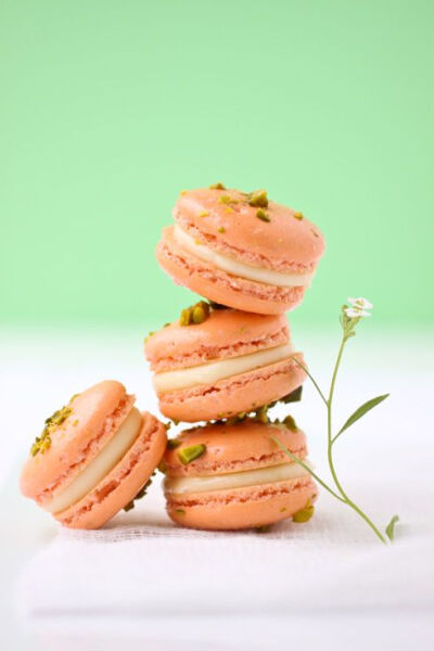 Grapefruit and Pistachio Macarons