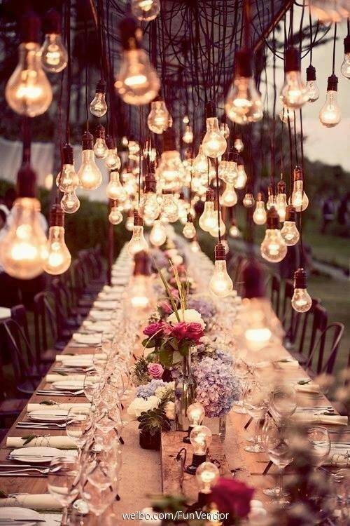 来一场派对，随意疯狂 ; 来一次宴会，享尽高贵