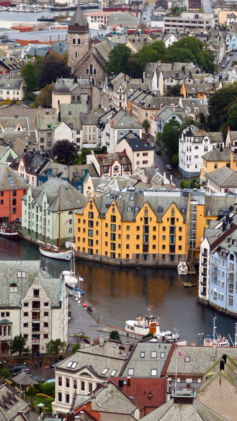 Alesund 挪威。