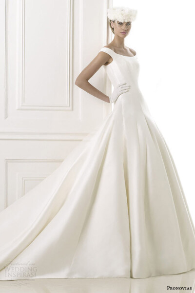 Pronovias 2015「Costura」系列婚纱礼服预览