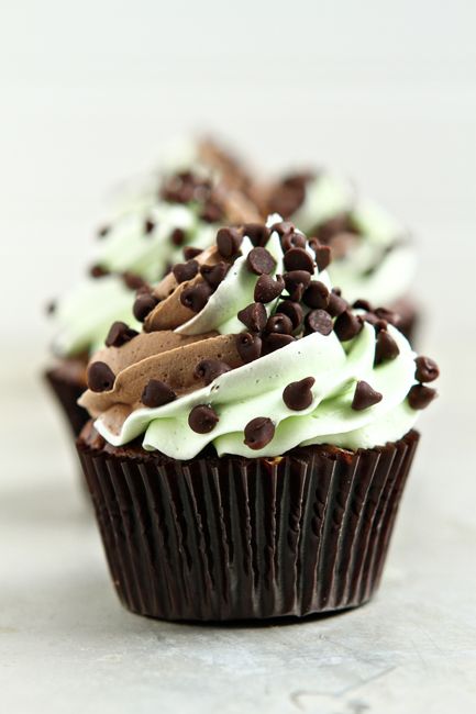 Mint Chocolate Chip Cupcakes