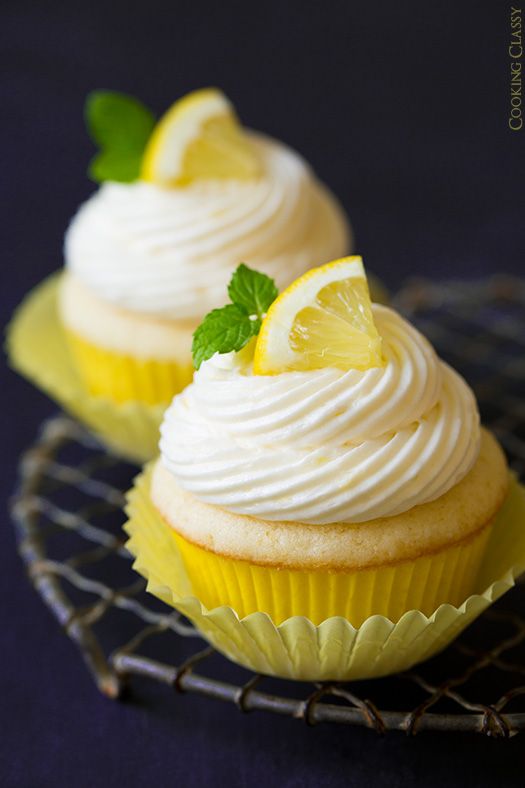 Lemon Cupcakes with Lemon Buttercream Frosting