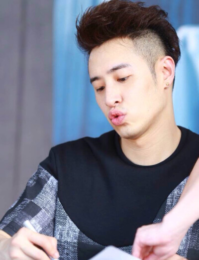 潘瑋柏
