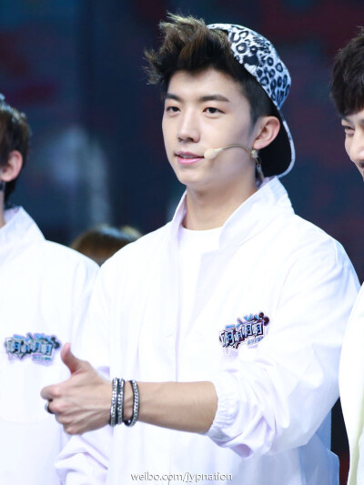 最帅wooyoung！