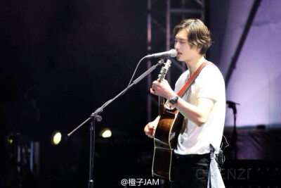 140712 cnblue cant stop in GZ 宗泫 爱你的心更加坚定了