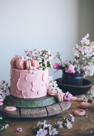 粉色蛋糕