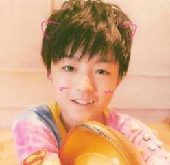 #王俊凯#喵，喵~萌萌的凯爷，哈哈~