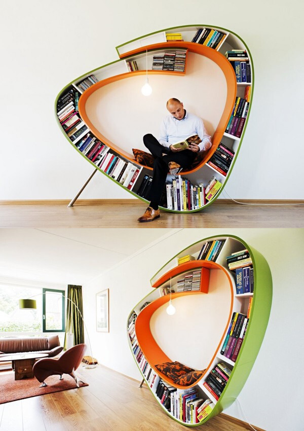 由荷兰设计师Atelier 010设计的一款多功能书架”Boekenwurm”(书虫)，这个设计将书架和椅子有机地结合在了一起。漂亮时尚，曲线造型，犹如一个曲线针，在上面坐着休息的同时也能阅读。