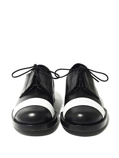 Achilles Ion Gabriel Women's Gordon Derby Shoe with Toe Strap