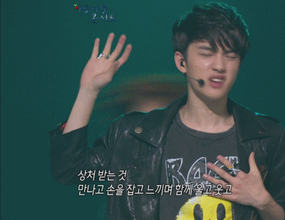 在嘟嘟秀这么深情的时刻 某人你可以正常一点吗 kkkkk #我理想型朴旺仔就是囧的这么特立独行#