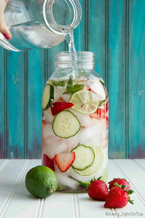 好看养颜的Detox Water