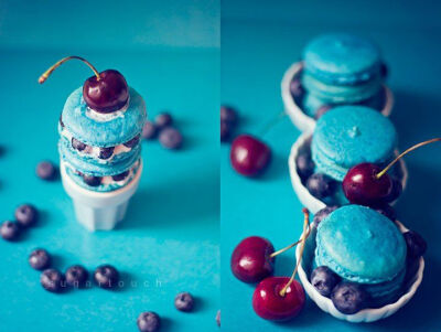 Blueberry macarons