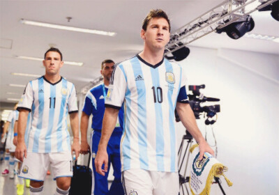 Lionel Andrés Messi。队长